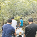 村民深山不慎摔傷 醫(yī)護人員徒步5小時緊急救援